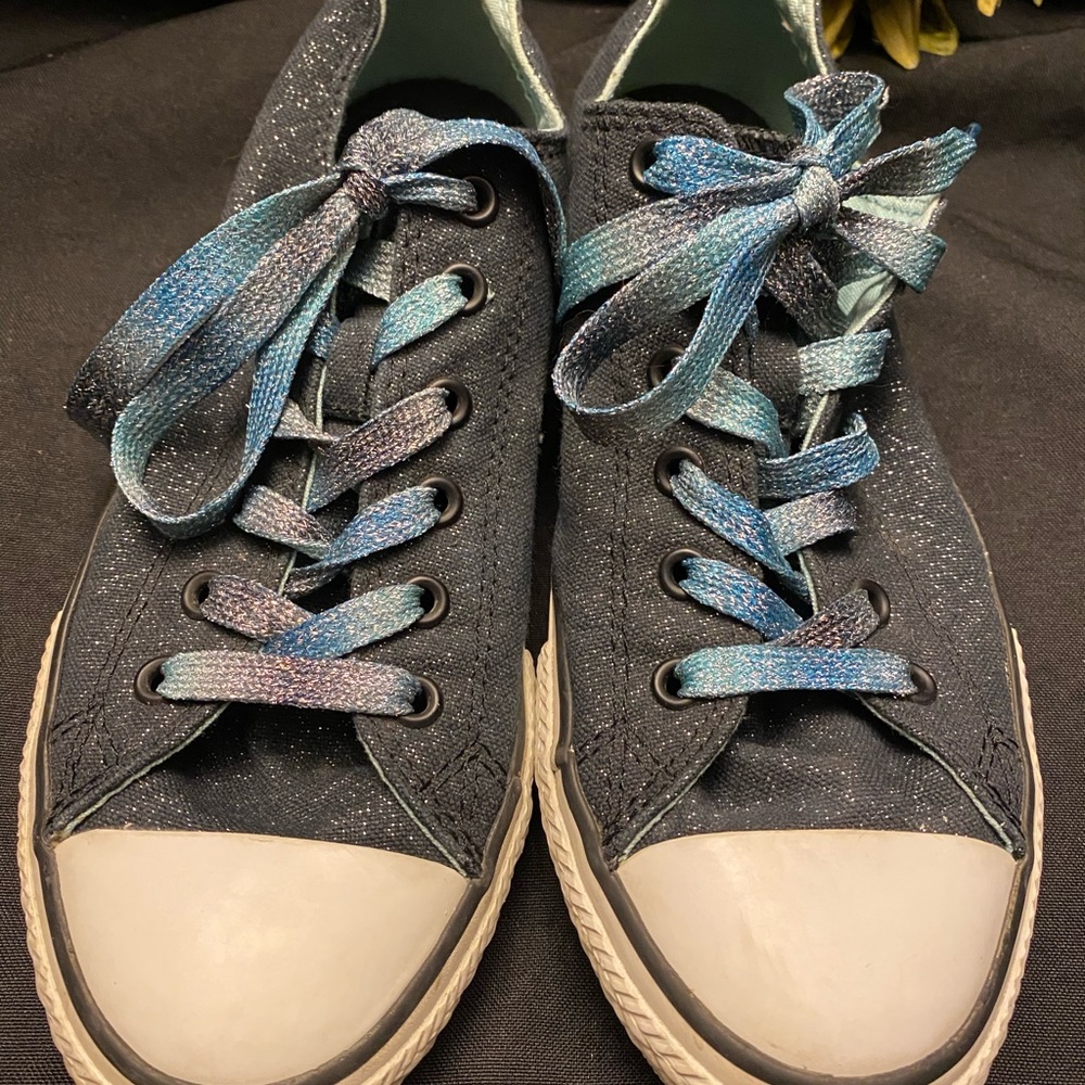 Converse-Blue Sparkle w/multi color‎ laces-Junior 5 - Picture 2 of 6